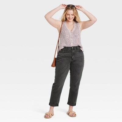 New - Universal Thread Women's High-Rise Cropped Boyfriend Jeans Relaxed Fit, Black Universal ThreadBullseye Deals