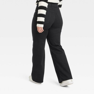 New - Universal Thread Women's High Waisted Wide Leg Cropped High-Rise Jeans, Black Universal ThreadBullseye Deals