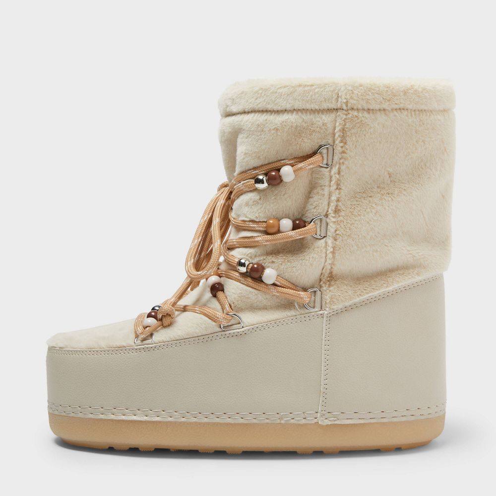 New - Women’s Zenita Boots with Memory Foam Insole – Universal Thread™ Cream 10