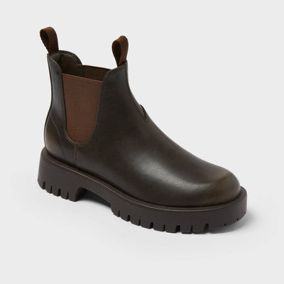 New - Women's Zora Ankle Chelsea Boots - Universal Thread™ Brown 6