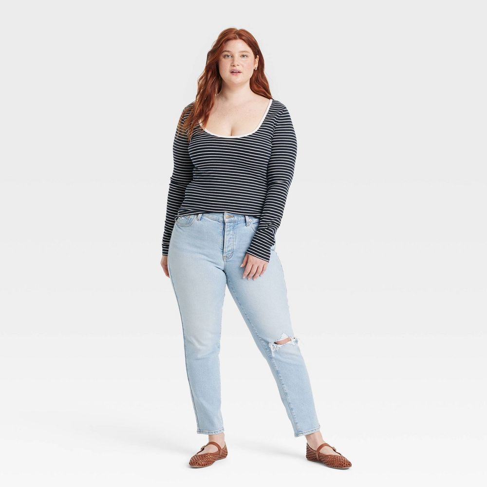 New - Women's Mid-Rise 80's Slim Straight Ankle Jeans - Universal Thread™ Light Wash 8