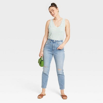 New - Universal Thread Women's High Rise Slim Leg Fit Full Jeans Midweight Universal ThreadBullseye Deals