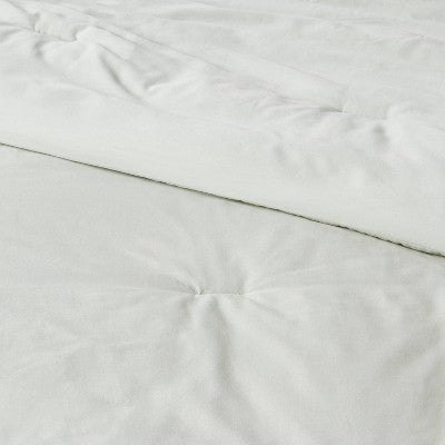 Open Box - Threshold Sateen Comforter Set Quilted Year-Round Comfort ThresholdBullseye Deals