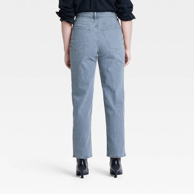 New - Women's High-Rise Straight Jeans - Universal Thread Universal ThreadBullseye Deals