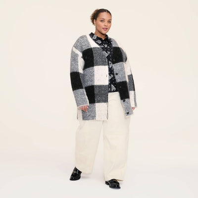 New - Women's Buffalo Check Relaxed Cardigan - Woolrich x Target Black/White 4X