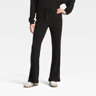 New - Women's Mid-Rise Ribbed Flare Pants - Universal Thread™ Black XL