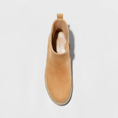 Women's Celina Chelsea Boots - Universal Thread Universal ThreadBullseye Deals