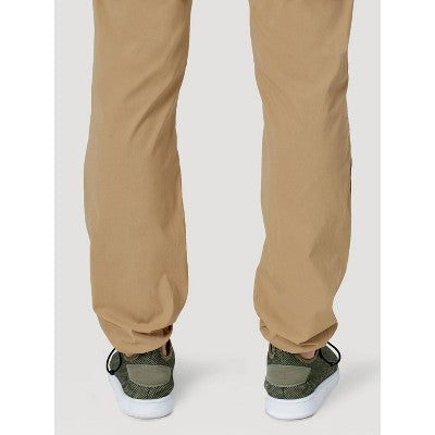 New - Wrangler Men's ATG Convertible Trail Tapered Jogger Pants WranglerBullseye Deals
