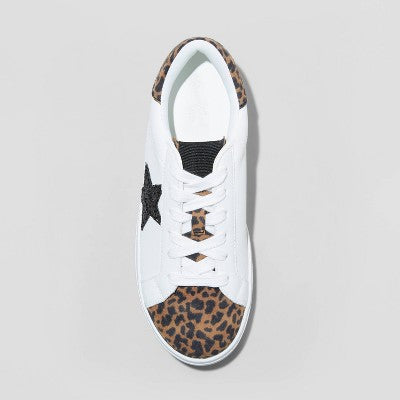 Universal Thread Women's Low Top Faux Leather Lace-Up Sneakers Memory Foam Star Universal ThreadBullseye Deals