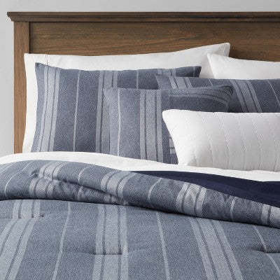 New - Threshold 5-Piece Comforter Set Herringbone Decorative Pillows ThresholdBullseye Deals