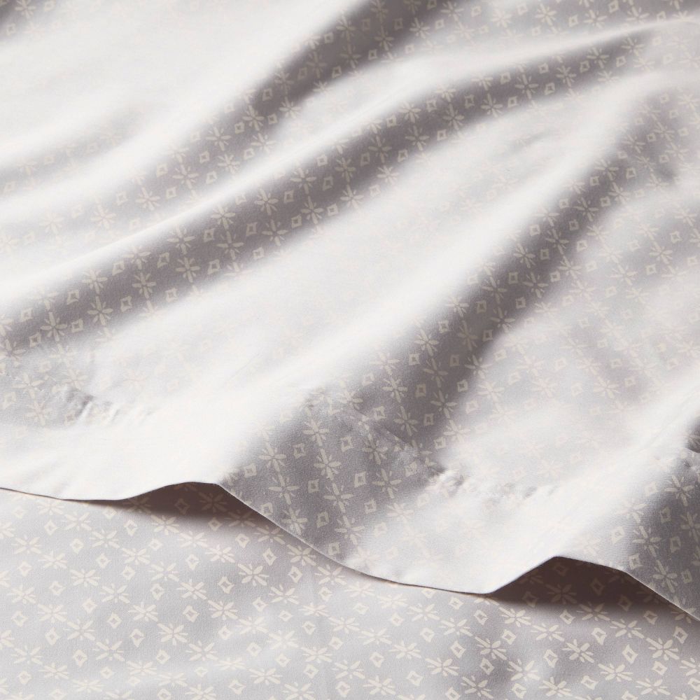 New - Twin/Twin XL 400 Thread Count Christmas Holiday Performance Sheet Set Twinkle Stars - Threshold™