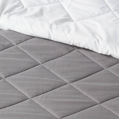 Room Essentials 5-Piece/Flannel Comforter Set Diamond Quilted Room EssentialsBullseye Deals