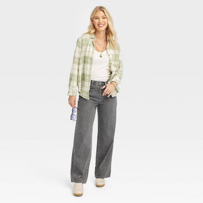 Universal Thread Women's High Waisted Wide Leg Cropped High-Rise Jeans Universal ThreadBullseye Deals