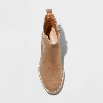 New - Universal Thread Women's Block Heel Chelsea Boots Faux Suede Memory Foam Universal ThreadBullseye Deals