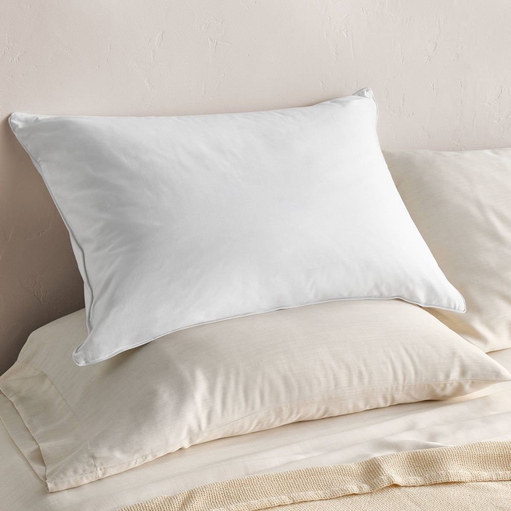 New - Standard/Queen Medium Premium Goose Down Pillow - Casaluna™