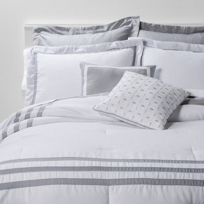 New - 8pc Sanford Comforter Set - Threshold ThresholdBullseye Deals