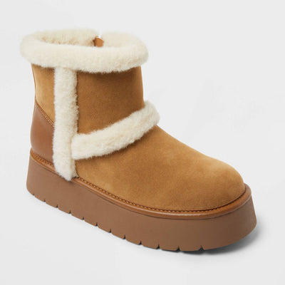 Open Box - Women’s Luma Boots with Memory Foam Insole - Universal Thread™ Cognac 6