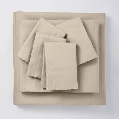 New - Threshold 400 Thread Count Cotton Damask 6PC Sheet Set Sophisticated Threshold SignatureBullseye Deals