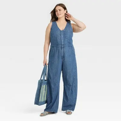 New - Universal Thread Women's Curved Leg Jeans Denim Jumpsuit Overalls, Medium Wash Universal ThreadBullseye Deals