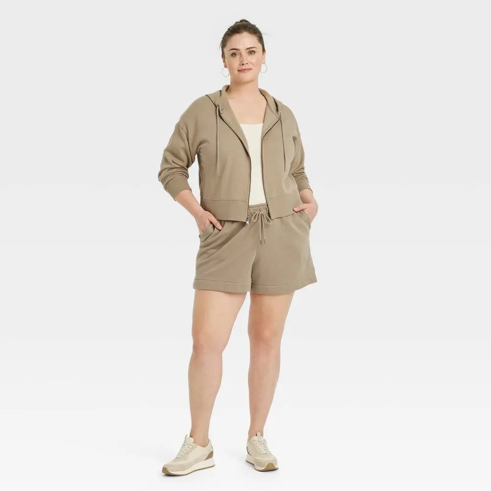 New - Universal Thread Women's Low Top Lace-Up Sneakers Memory Foam Insole Design Universal ThreadBullseye Deals