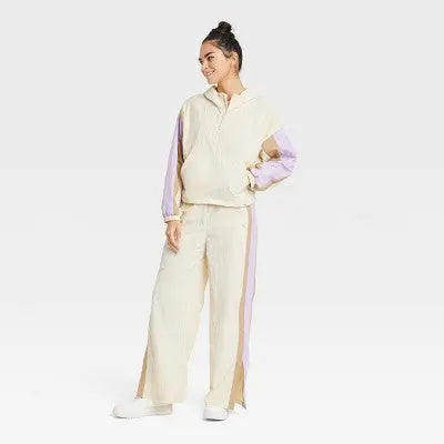 New - Women's Pullover Windbreaker - Joyab JoyLabBullseye Deals