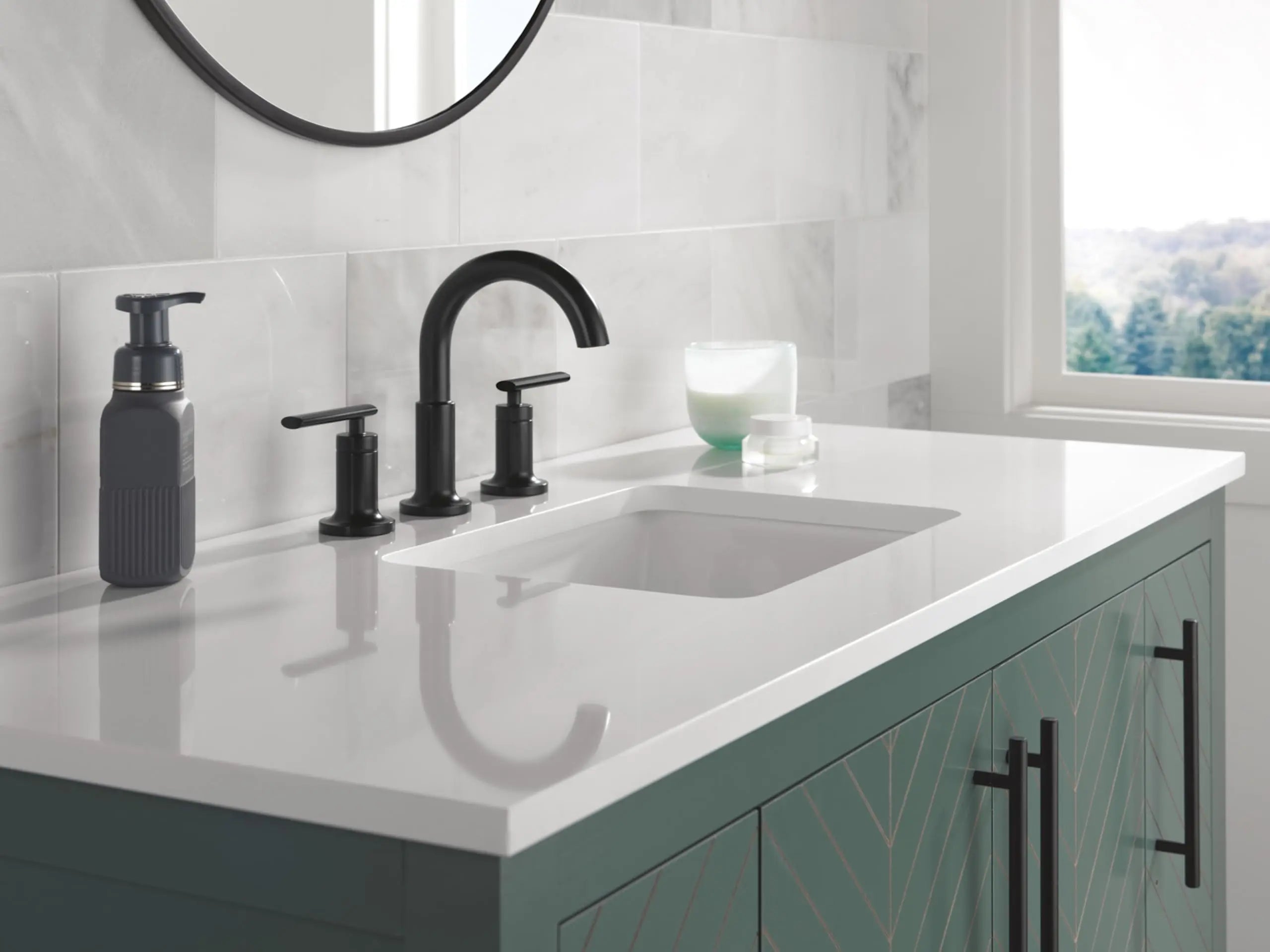 Open Box - Delta 35442-BLMPU-DST - Bathroom Sink Faucets Faucet DeltaBullseye Deals