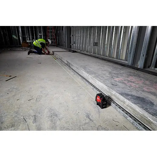 Open Box -  Milwaukee 100 ft. REDLITHIUM Lithium-Ion USB Green Rechargeable Cross Line Laser Level with Charger MilwaukeeBullseye Deals