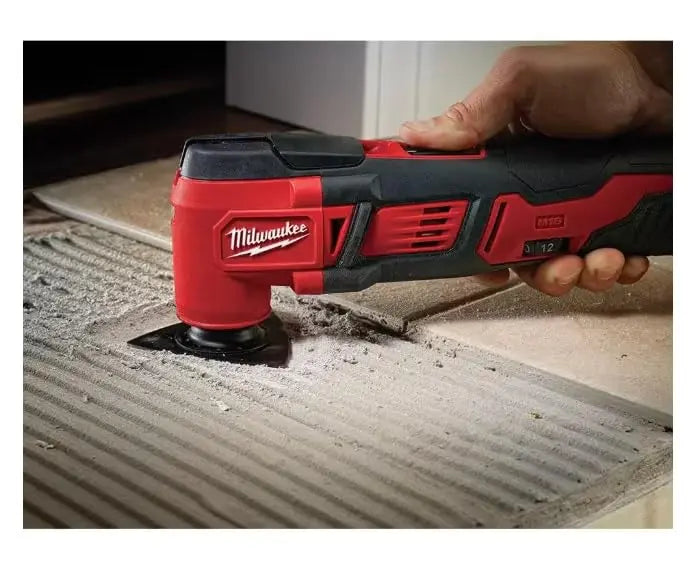 Open Box -  Milwaukee M18 18V Lithium-Ion Cordless Oscillating Multi-Tool Kit with one 1.5 Ah Battery & Charger MilwaukeeBullseye Deals