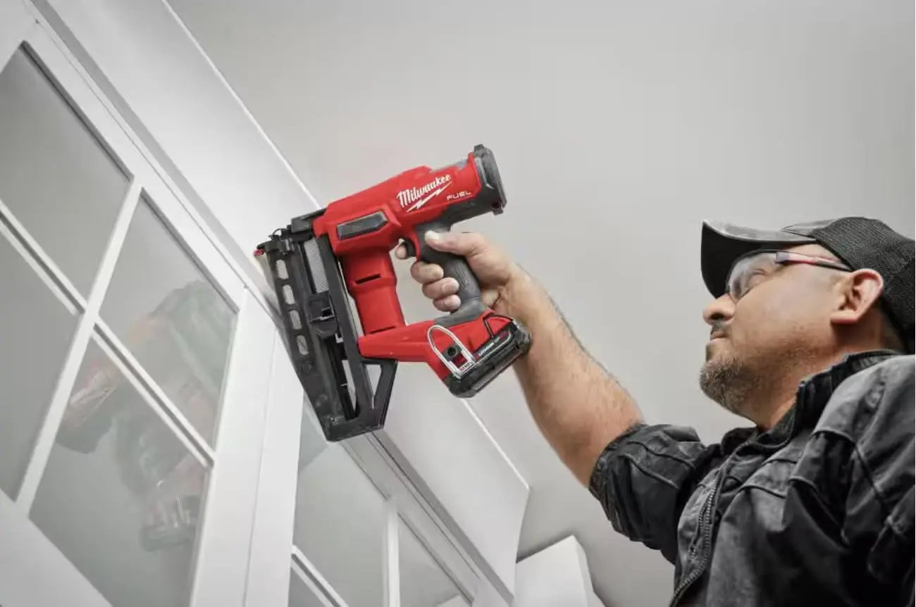 Open Box -  Milwaukee M18 FUEL 18-Volt Lithium-Ion Brushless Cordless Gen ll 16-Gauge Straight Finish Nailer (Tool Only) MilwaukeeBullseye Deals