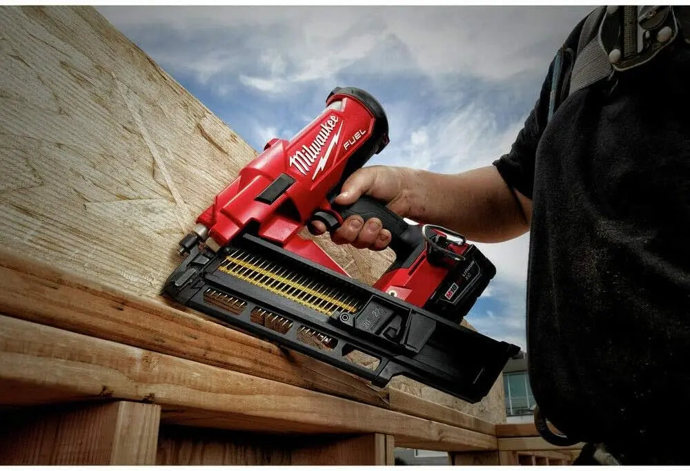 Open Box -  Milwaukee M18 FUEL 3-1/2 in. 18-Volt 21? Lithium-Ion Brushless Cordless Framing Nailer (Tool-Only) MilwaukeeBullseye Deals
