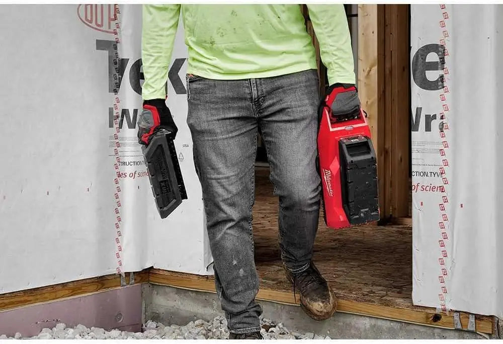 Open Box -  Milwaukee MX FUEL Lithium-Ion REDLITHIUM XC406 Battery Pack MilwaukeeBullseye Deals
