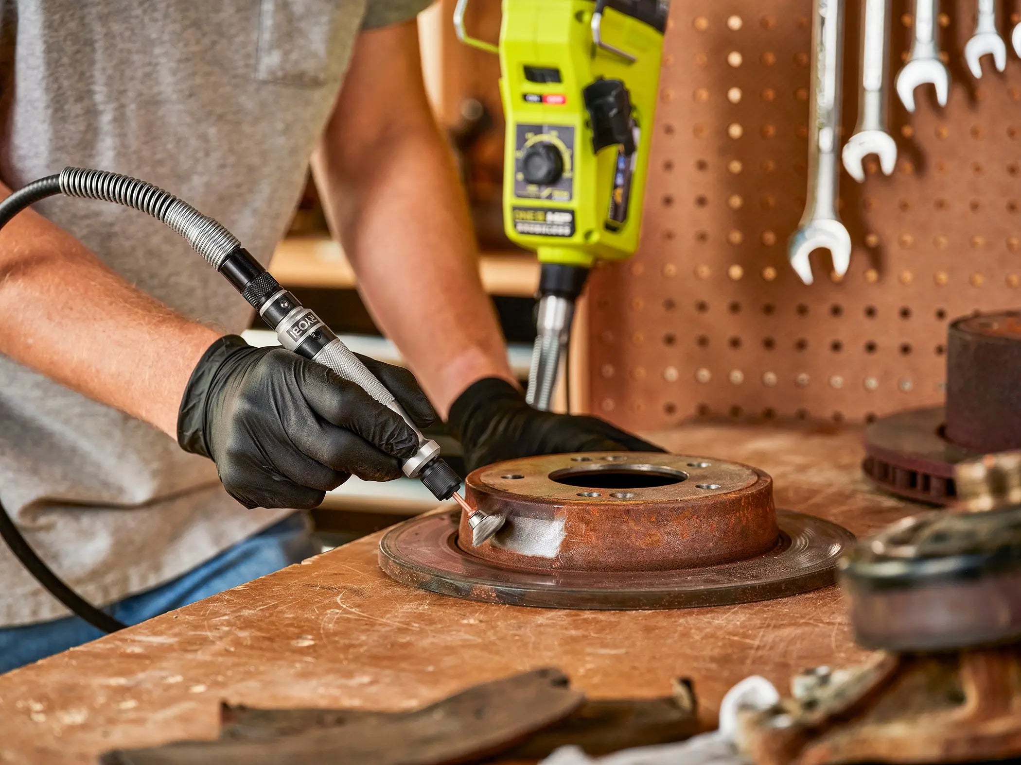 Open Box -  RYOBI ONE+ HP 18V Brushless Cordless Rotary Tool Kit with 2.0 Ah HIGH PERFORMANCE Battery and Charger - Secondipity