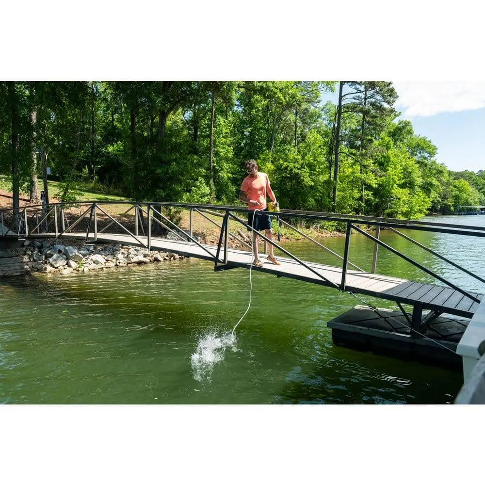 Open Box - RYOBI ONE+ HP 18V Brushless EZClean 600 PSI 0.7 GPM Cordless Cold Water Power Cleaner (Tool Only) RYOBIBullseye Deals