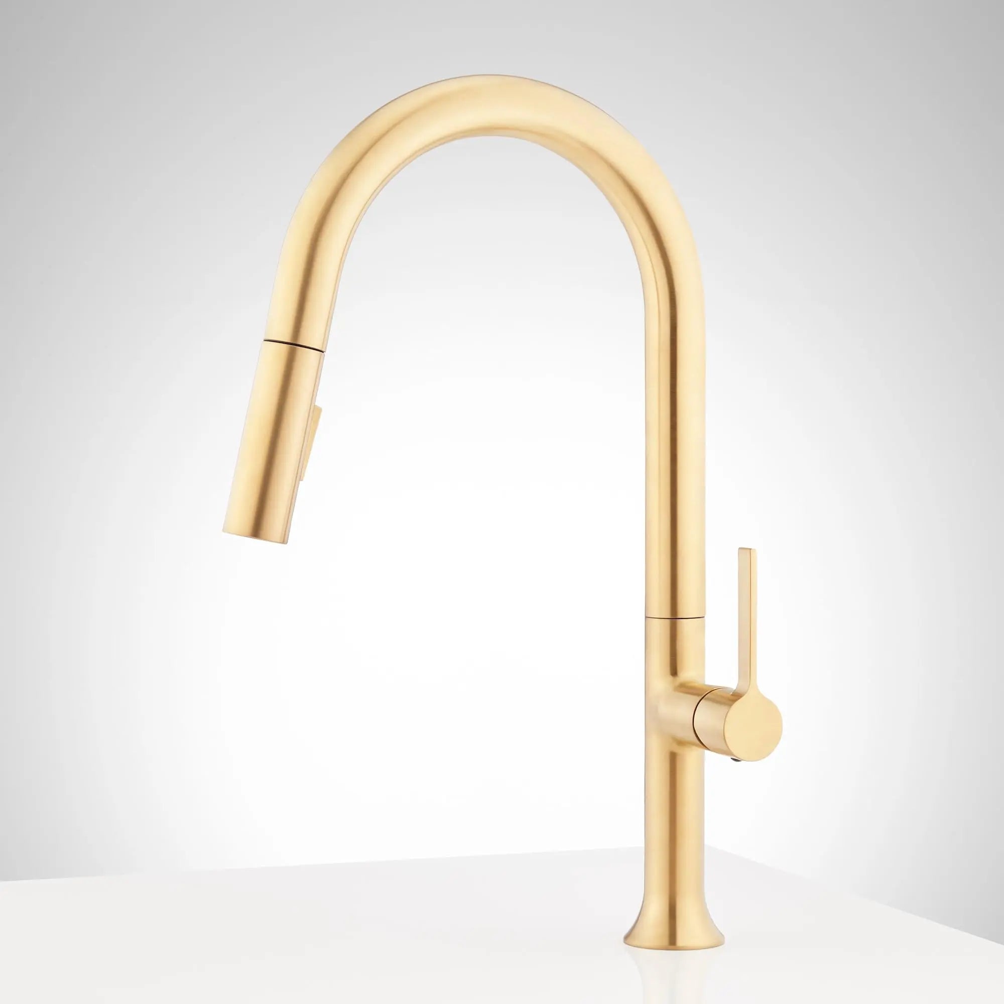 Open Box - Signature Hardware 450080 - Kitchen Faucet Signature HardwareBullseye Deals