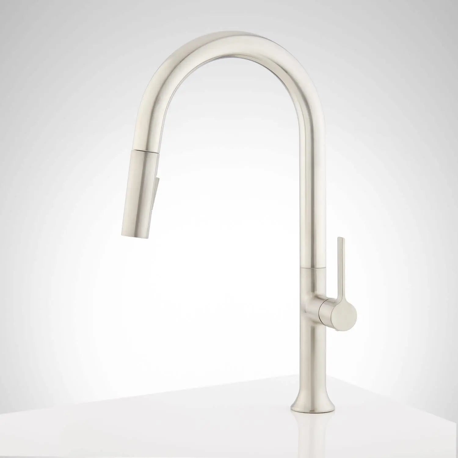 Open Box - Signature Hardware 450080 - Kitchen Faucet Signature HardwareBullseye Deals