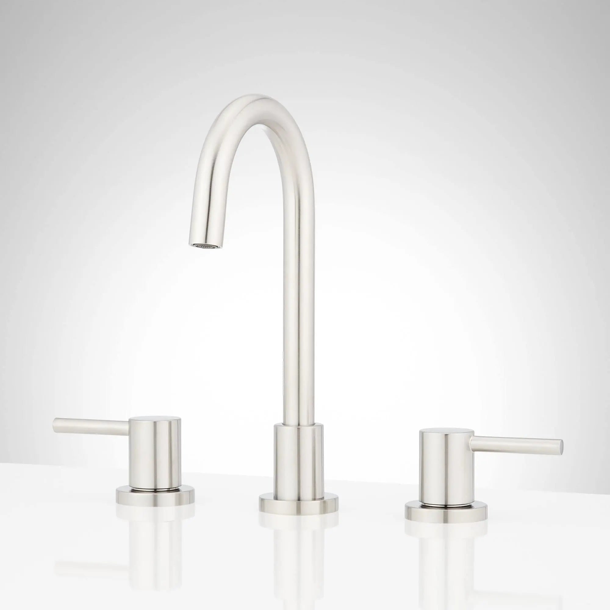 Open Box - Signature Hardware 483884 - Bathroom Sink Faucets Faucet Signature HardwareBullseye Deals