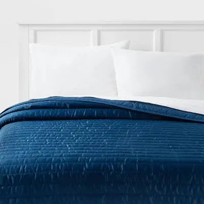 Room Essentials New - Room Essentials Sateen Quilt Satin Soft – Secondipity
