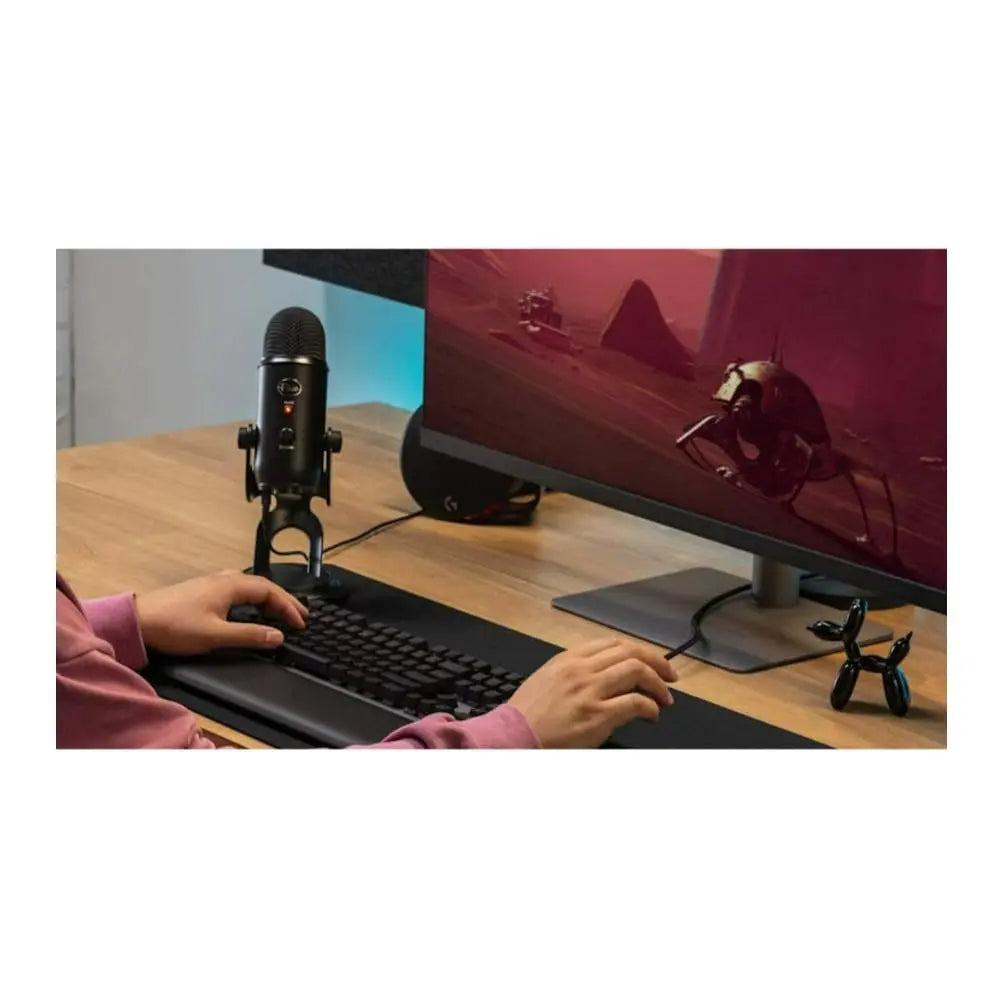 Refurbished - Blue Microphones - Pro Streamer Pack with Blue Yeti USB Microphone & Logitech C922 Pro HD Webcam Blue MicrophonesBullseye Deals