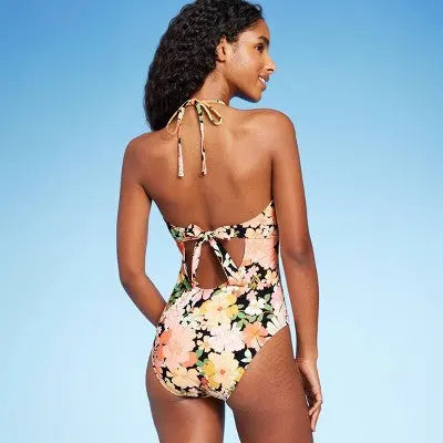 Shade & Shore Women's Halter Keyhole Bandeau One-Piece: Swimwear Sass! Shade & ShoreBullseye Deals