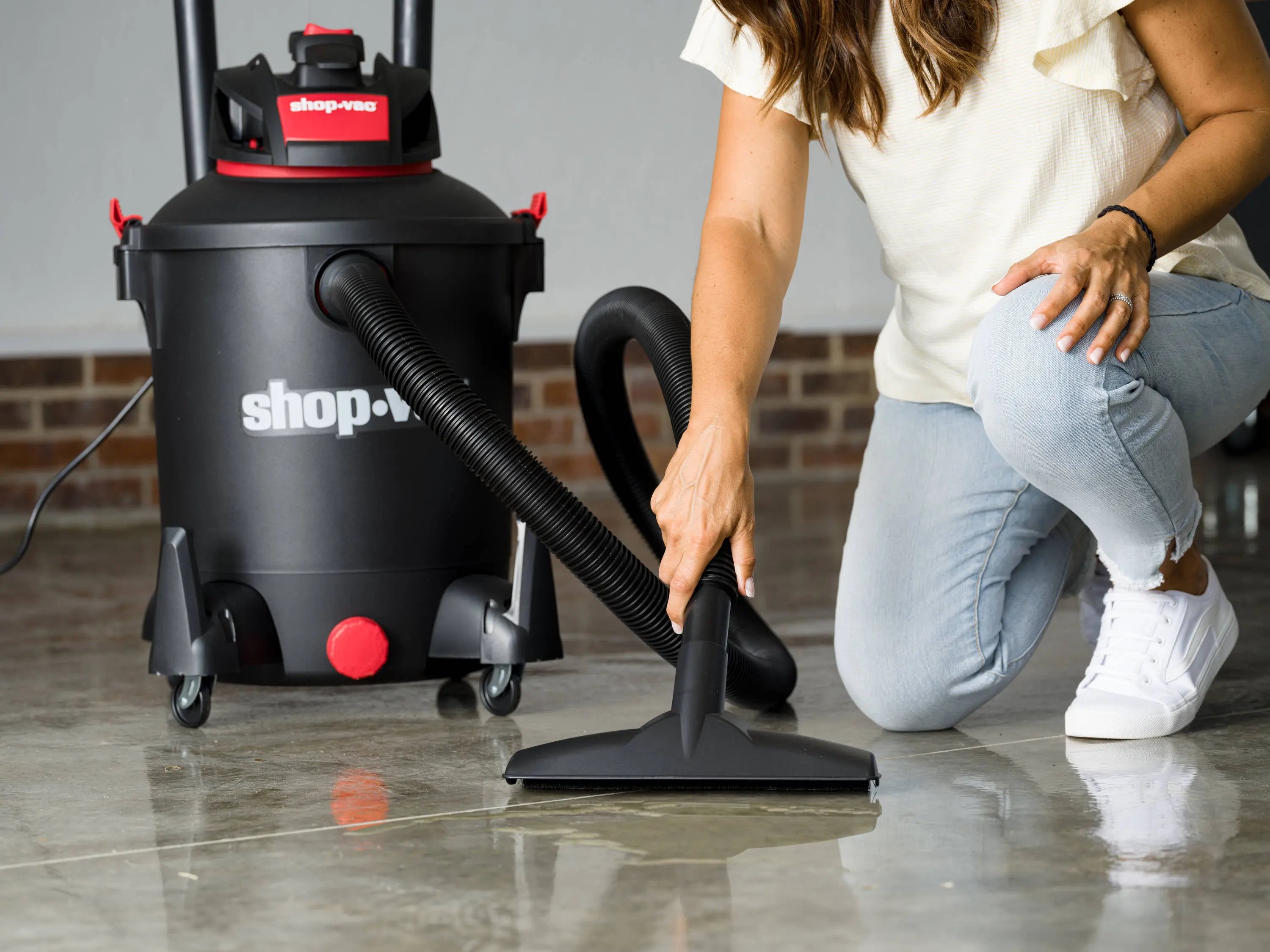 Shop-Vac 6-Gallon 3.5 HP Corded Wet/Dry Shop Vacuum with Accessories Included Shop-VacBullseye Deals