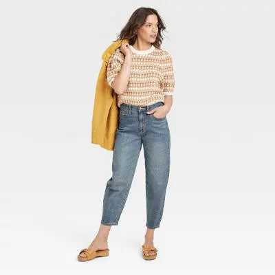 Universal Thread Women's High-Rise Cropped Balloon Jeans Curvy Fit Universal ThreadBullseye Deals