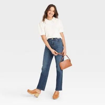 Universal Thread Women's High-Rise Vintage Straight Jeans Stretchy Denim Universal ThreadBullseye Deals