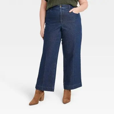 Universal Thread Women's High Waisted Wide Leg Cropped High-Rise Jeans, Dark Wash Universal ThreadBullseye Deals