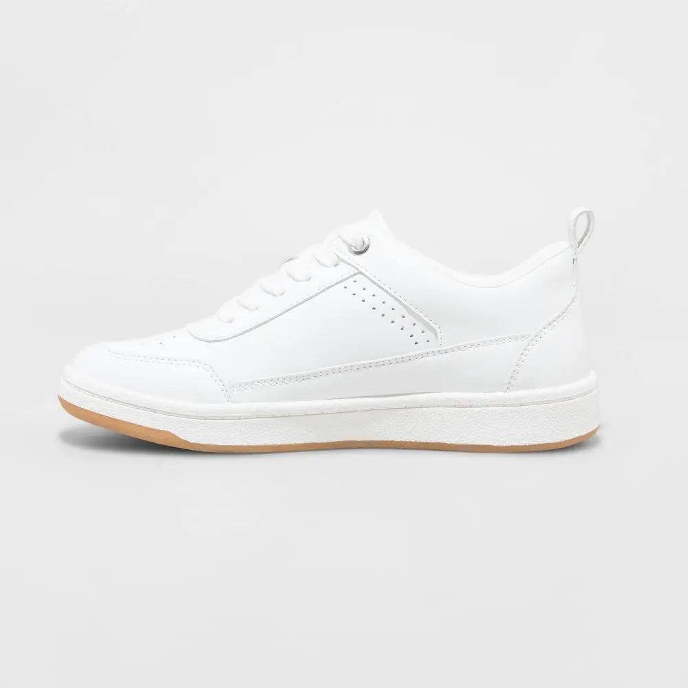 Universal Thread Women's Low Top Lace-Up Sneakers Memory Foam Faux-Leather Universal ThreadBullseye Deals