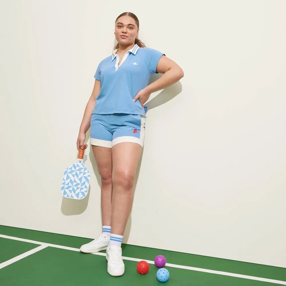 Universal Thread Women's Low Top Lace-Up Sneakers Memory Foam Faux-Leather Universal ThreadBullseye Deals