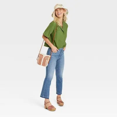 Universal Thread Women's Mid-Rise Bootcut Cropped Jeans Stretchy Raw Edge Universal ThreadBullseye Deals