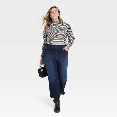 Universal Thread Women's Mid-Rise Bootcut Cropped Jeans Stretchy Raw Edge Universal ThreadBullseye Deals