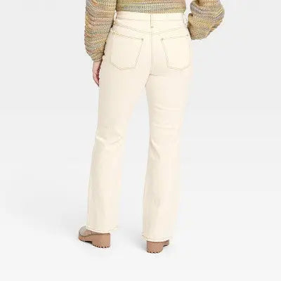 Universal Thread Women's Vintage Bootcut Jeans High-Rise Stretchy Denim Universal ThreadBullseye Deals