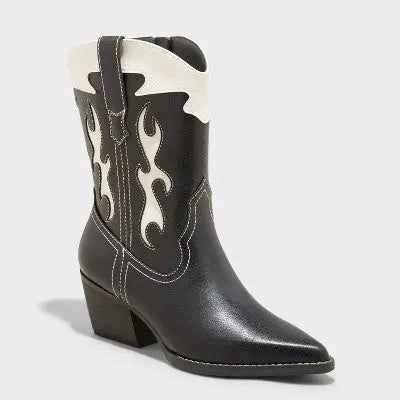Universal Thread Women's Xena Western Boots 2.25