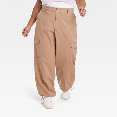Women's High-Rise Utility Cargo Pants - Ava & Viv Ava & VivBullseye Deals
